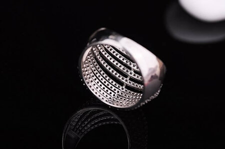 Серебряное кольцо с фианитами (родий) 111112 | Seven.Deals, изображение 3